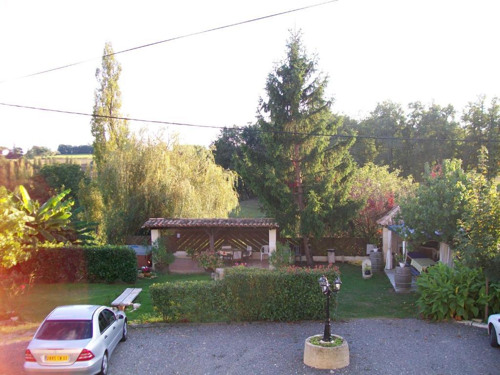 Domaine Capiet Acomodação com café da manhã Courpiac Exterior foto