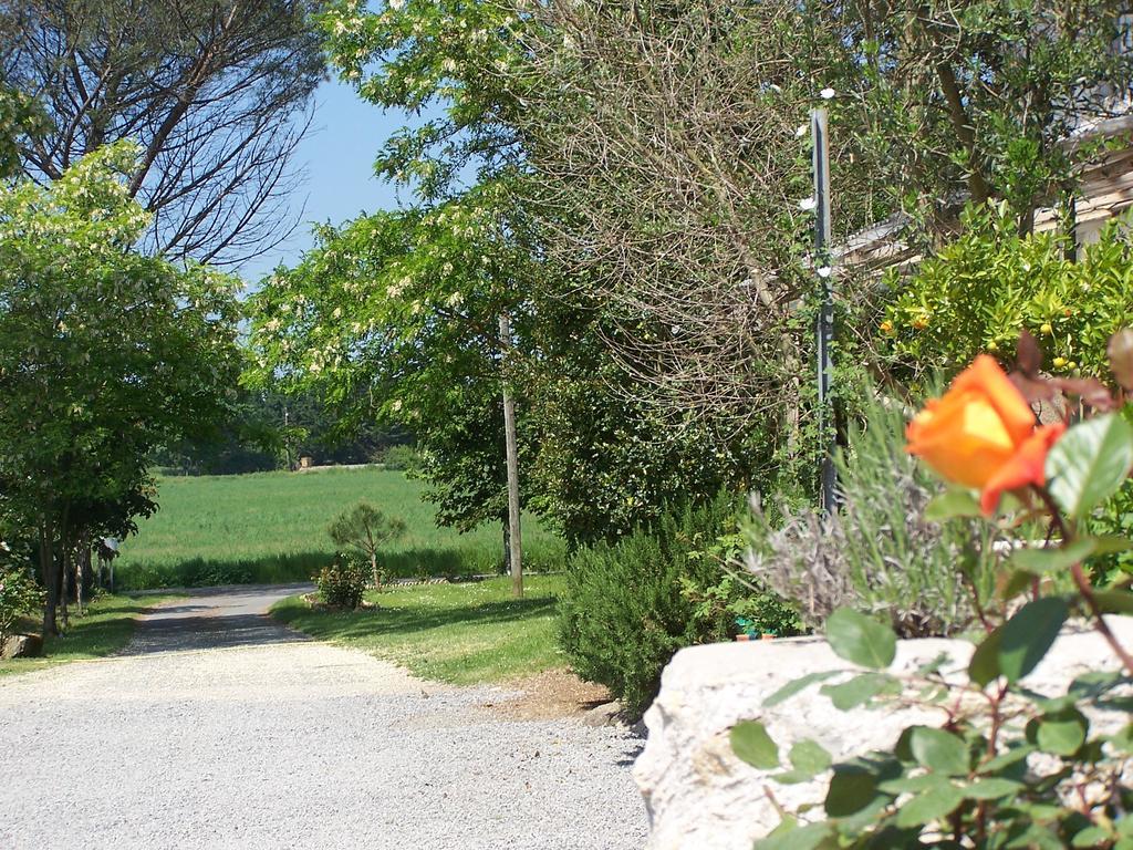 Domaine Capiet Acomodação com café da manhã Courpiac Exterior foto