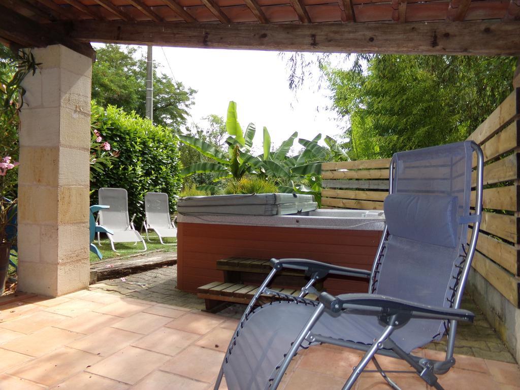 Domaine Capiet Acomodação com café da manhã Courpiac Exterior foto